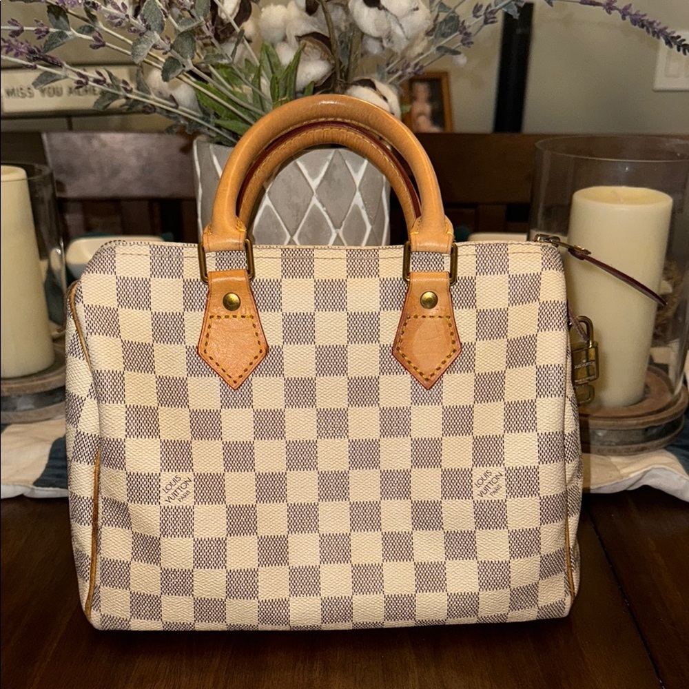 Authentic Louis Vuitton speedy 25 in Damier Azure